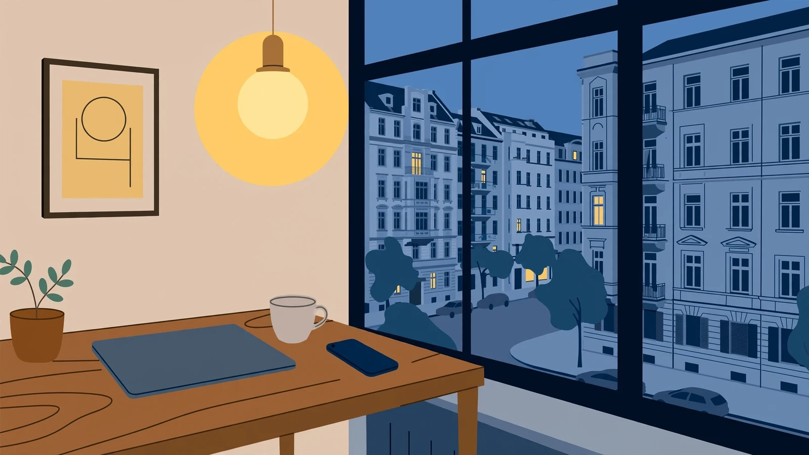 Geschlossener Laptop auf Schreibtisch in deutschem Wohnzimmer bei Abendlicht.